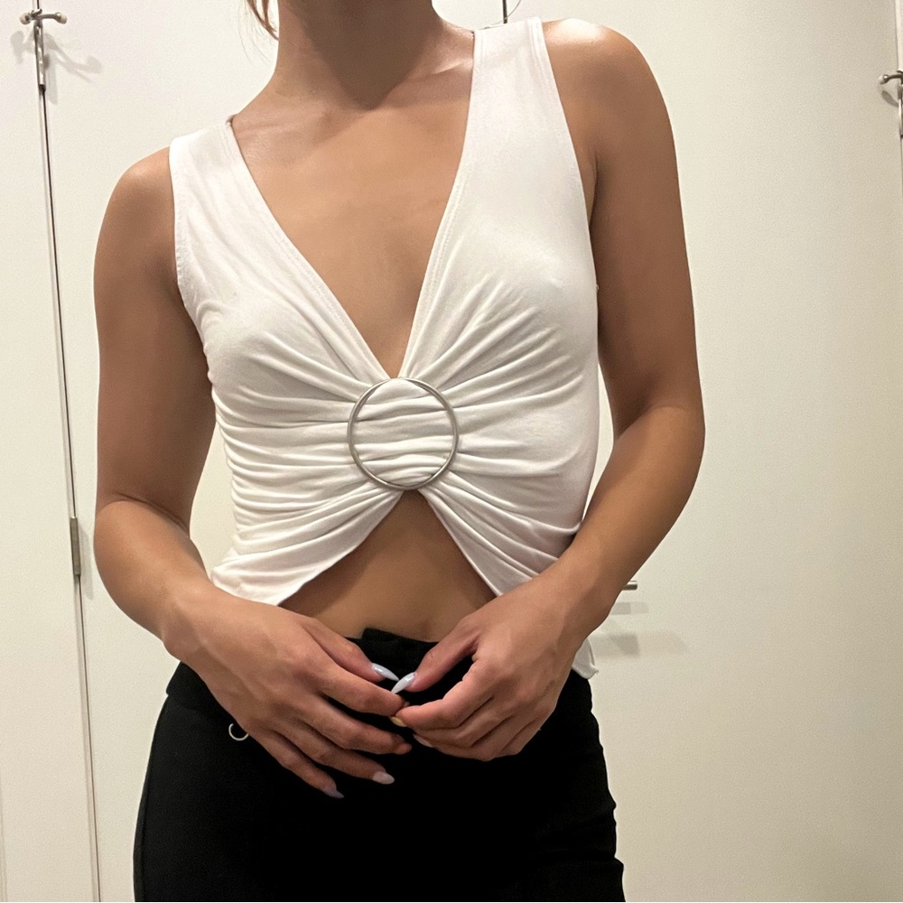 White Jamelia Loop Ring Top